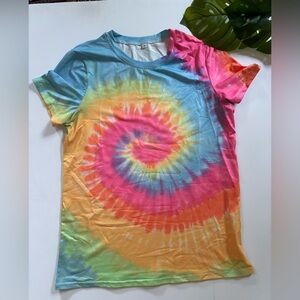 Women’s Tie Dye Shirt